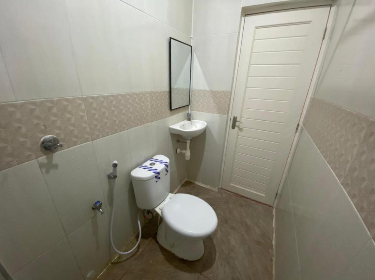 Mapala Guest House Makassar Redpartner エクステリア 写真
