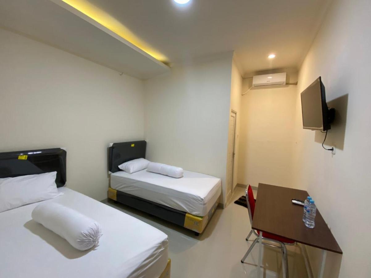 Mapala Guest House Makassar Redpartner エクステリア 写真